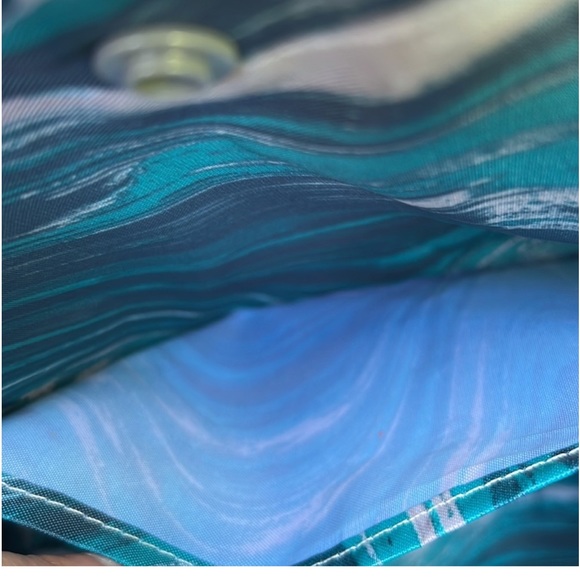 Under Armour Purse - Picture 2 of 5